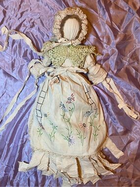 Handmade Vintage/Antique? Colonial Primitive Folk Cloth Rag Doll